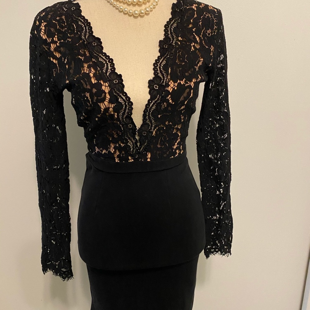 Lace deep V bodycon dress